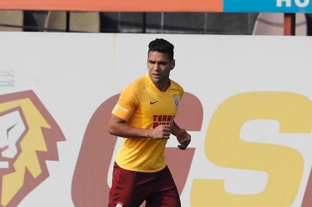 323437_falcao_191019_tw_e.jpg
