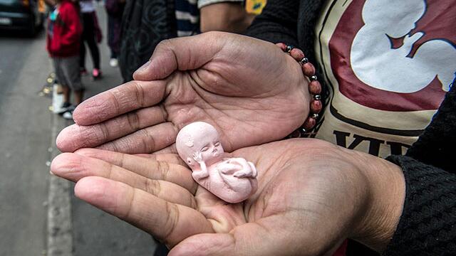 Cuba, país pionero en permitir a las mujeres decisión de abortar o no Cuba, país pionero en permitir a las mujeres decisión de abortar o no