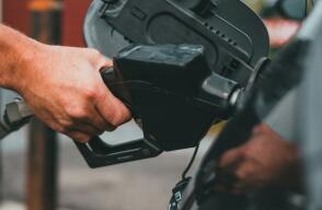 Gobierno anuncia que subirá precio del diésel para para todos los vehículos que no sean de carga