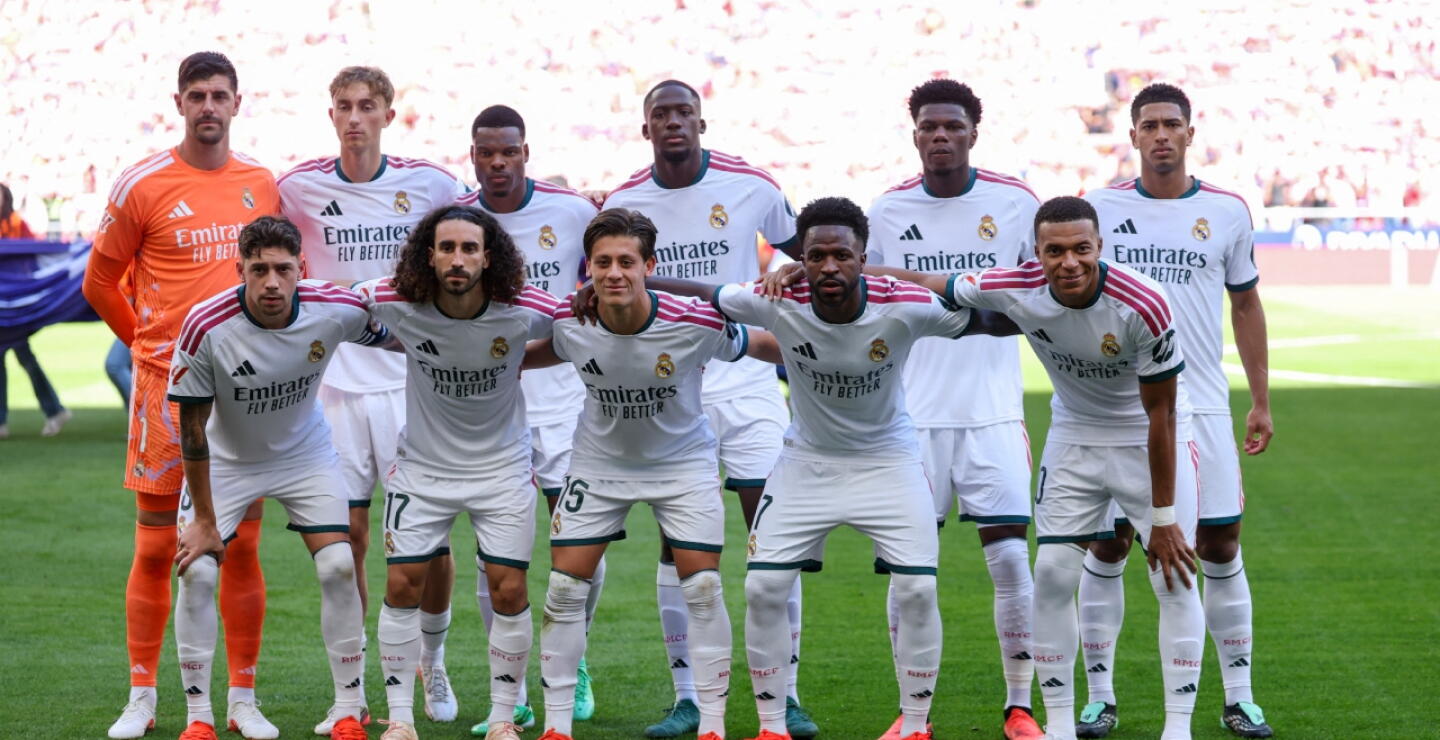 Equipo de Real Madrid previo a un partido