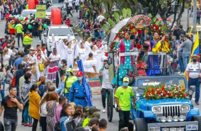 Para la Feria de Manizales, varios manizaleños exploraron las capitales europeas, especialmente las españolas, quedando cautivados por la tradición taurina y la feria de Abril de Sevilla.