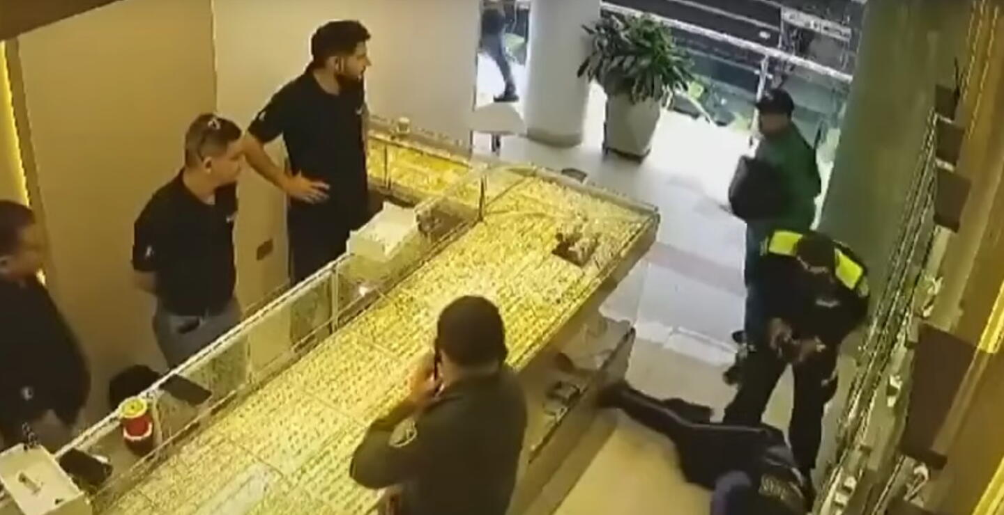Caen ocho hombres que habrían robado en una joyería de Bucaramanga