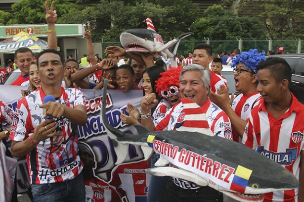 297827_hinchas_junior_260219_cole.jpg
