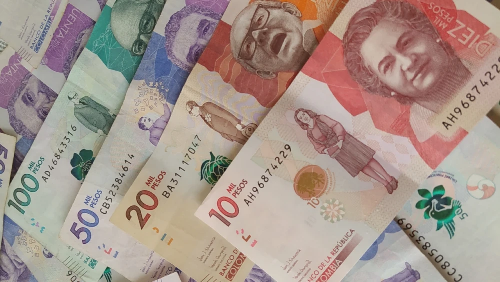 Peso colombiano se fortalece a medida que el presidente Petro se debilita: Bloomberg - BluRadio