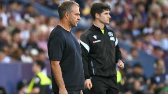 Hansi Flick, DT del Barcelona, en el duelo contra Levante por la Liga de España. 