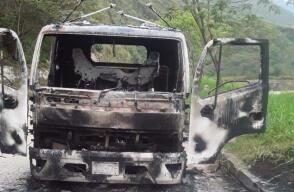 Queman vehículo de carga en zona rural de La Plata, Huila