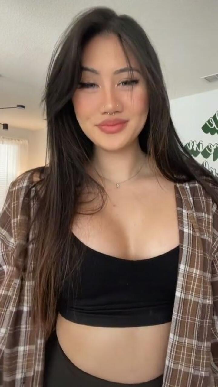 Mujer afirma que los hombres “mueren por tener una cita con ella”, pero desisten cuando revela su edad