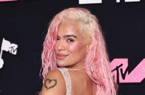 VMAs 2023: Karol G lució radiante en la alfombra rosada