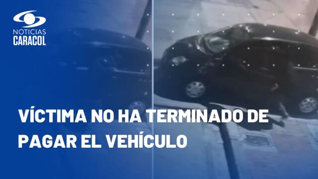 Ladrones se robaron, en menos de un minuto, el carro que una mujer acababa de comprar Ladrones se robaron, en menos de un minuto, el carro que una mujer acababa de comprar