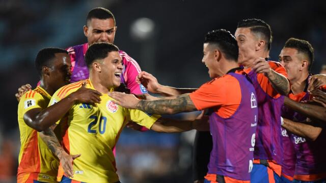 Juan Fernando Quintero celebra gol con la Selección Colombia Juan Fernando Quintero celebra gol con la Selección Colombia