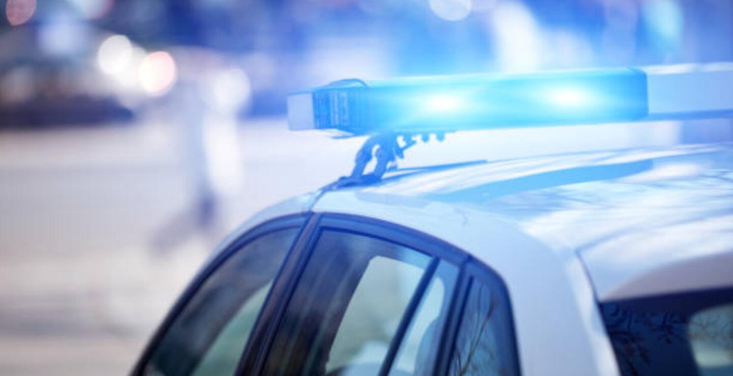 En Popayán, patrulla de Policía arrolló a dos personas que iban en moto