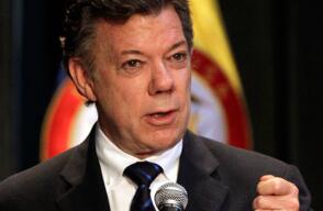 030914-santos.jpg