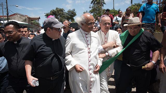 Llueven condenas a gobierno nicaragüense por agresión a prelados de la Iglesia