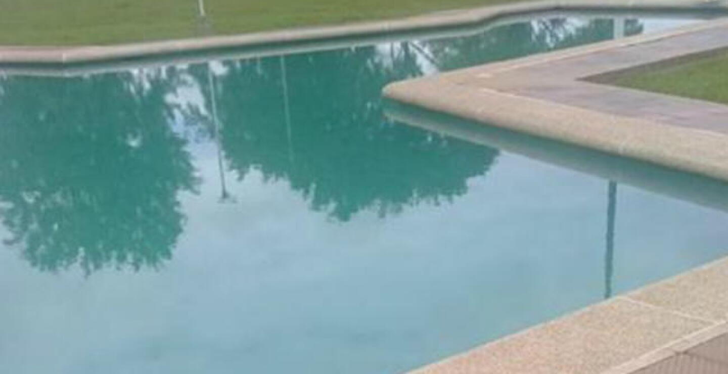 375268_piscina_0_1.jpg