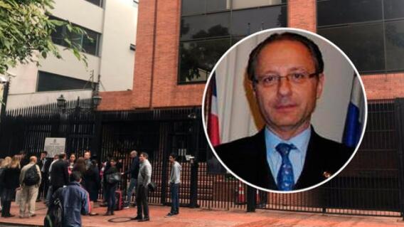 304070_BLU Radio. Foto: Consulado