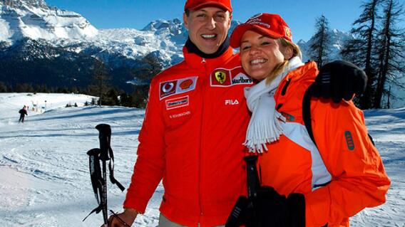 Michael Schumacher sufrió un accidente en 2013 mientras esquiaba. Michael Schumacher sufrió un accidente en 2013 mientras esquiaba.