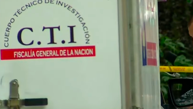 Pánico en colegio por ataque a tiros contra un hombre quien murió al interior de la institución