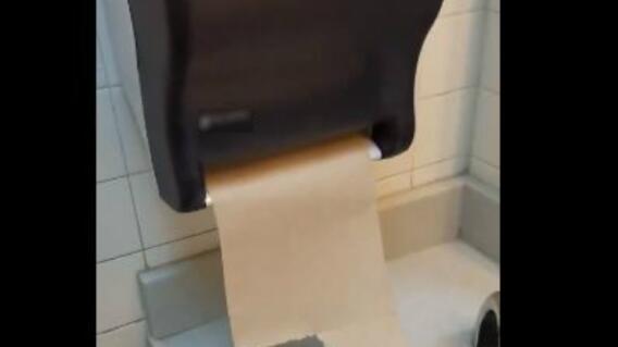 15887_La Kalle - El dispensador de papel que grita - Foto Twitter 15887_La Kalle - El dispensador de papel que grita - Foto Twitter
