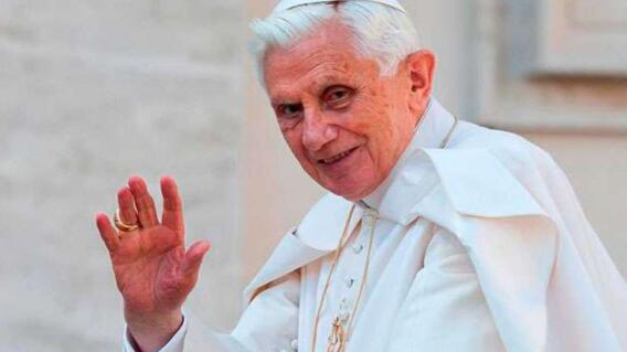 Fotografía del retirado papa Benedicto XVI Fotografía del retirado papa Benedicto XVI