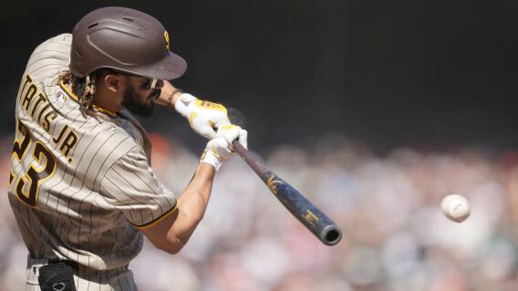 fernando-tatis-jr fernando-tatis-jr