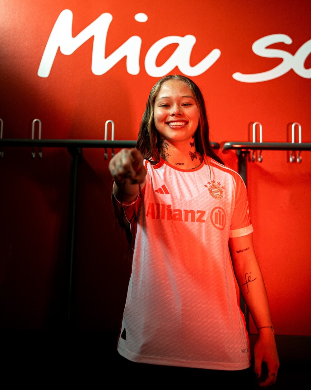 Ana María Guzmán 2.jpeg Ana María Guzmán 2.jpeg