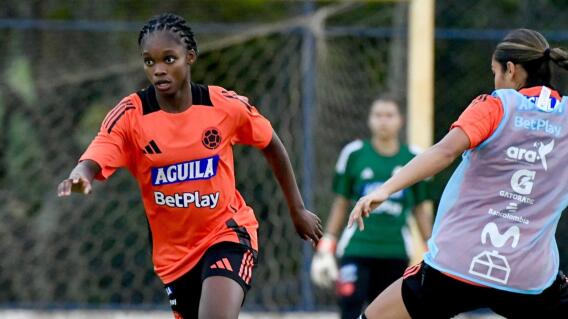 Linda Caicedo en entrenamiento con la Selección Colombia femenina de mayores. Linda Caicedo en entrenamiento con la Selección Colombia femenina de mayores.
