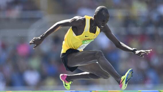 Benjamin Kiplagat, atleta ugandés.  Benjamin Kiplagat, atleta ugandés.