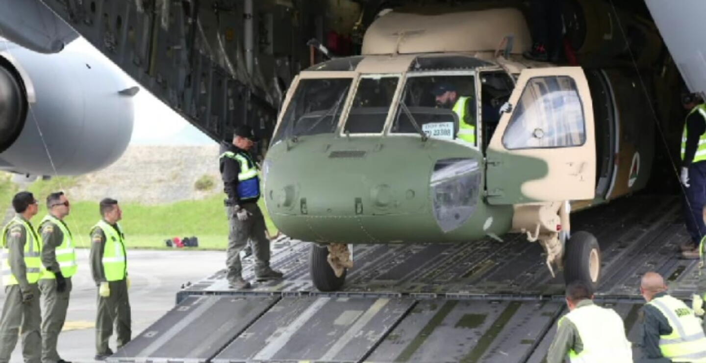 Estados Unidos dona 12 helicópteros a Colombia para cuidado del medioambiente