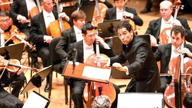 El colombiano Andrés Orozco-Estrada será director titular de la Orquesta Sinfónica de Viena