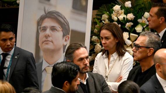 Muerte Miguel Uribe: esposa María Claudia Tarazona habla durante velación en Congreso