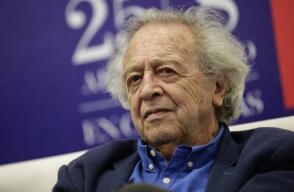 ‘Páginas quemadas’: una obra del autor colombiano Miguel Torres que renació de las cenizas