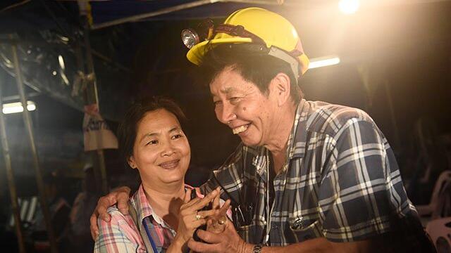 Hallan vivos a los 12 niños y su entrenador perdidos en una cueva hace 9 días en Tailandia