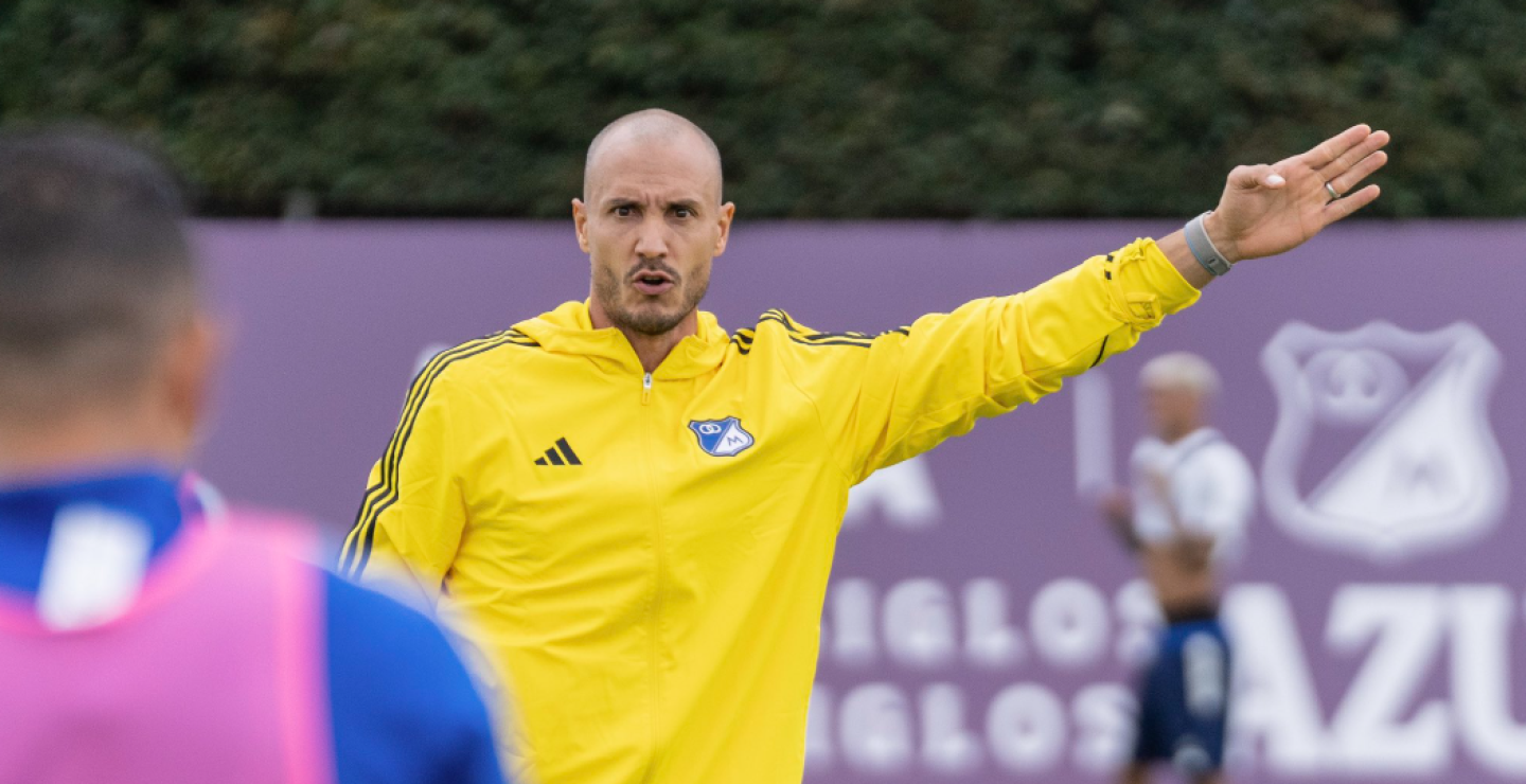 David González en su primera práctica como técnico de Millonarios. 
