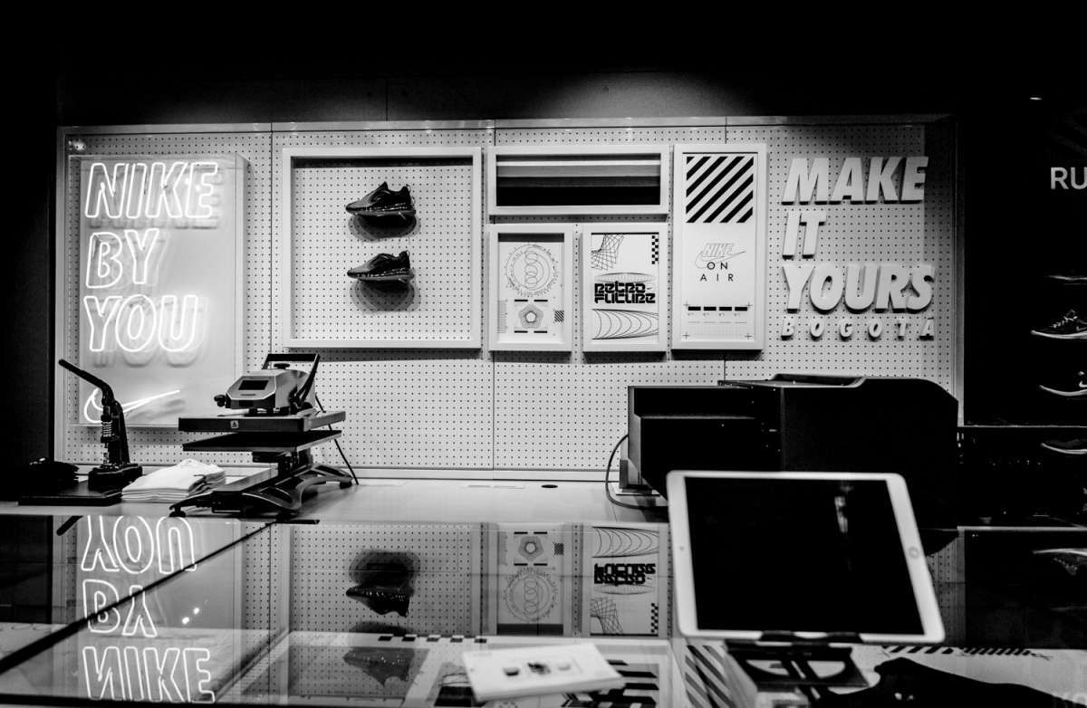 639404_air-max-720-the-bogota-department-nike-air-max-day-7.jpg