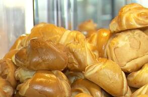 El pan de $300 está a punto de desaparecer: ¿a qué se debe el aumento de precios?