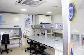 362184_BLU Radio // Laboratorio de la Universidad del Atlántico // Foto: Uniatlántico