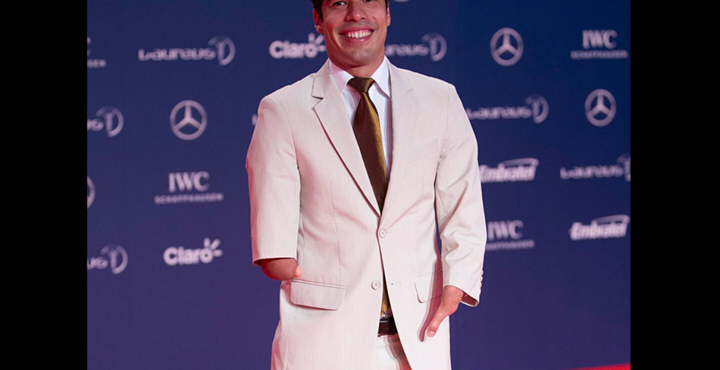 Daniel Dias, el nadador paralímpico brasileño al que a menudo se le compara con el olímpico Michael Phelps, ganó más medallas en los Juegos Paralímpicos de Pekín 2008 que ningún otro atleta. Después de ganar seis medallas de oro en los Juegos Paralímpi
