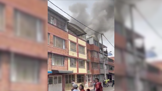 Incendio en Suba asustó a habitantes del noroccidente de Bogotá: edificio se vio comprometido Incendio en Suba asustó a habitantes del noroccidente de Bogotá: edificio se vio comprometido