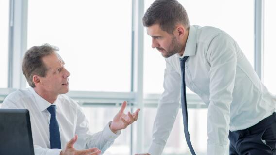 Trabajadores pueden defenderse si llegan tarde