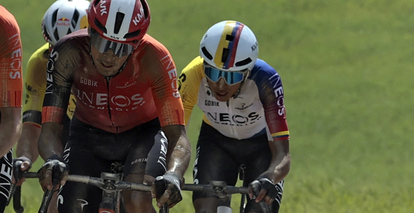 Egan Bernal, ciclista colombiano del INEOS Grenadiers, en la etapa 9 del Giro de Italia 2025