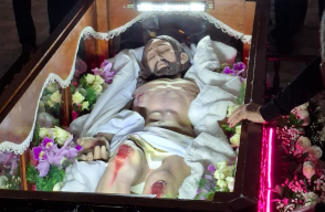 Esta es la misa "más sagrada" de Semana Santa: ¿por qué inicia al anochecer?