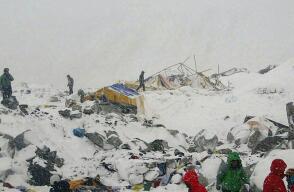 everest1.jpg