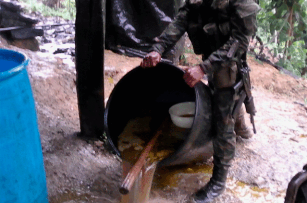 110215coca.gif