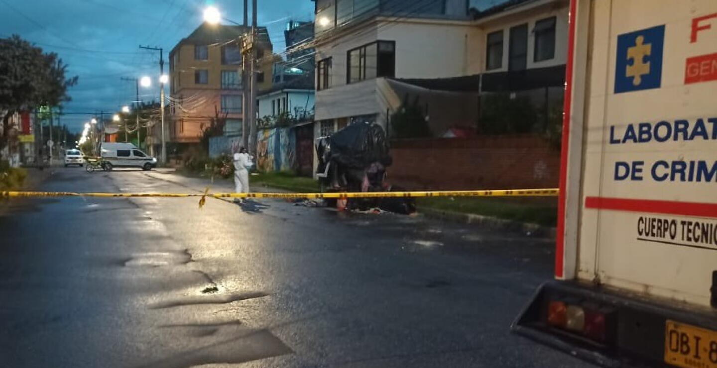 cuerpo de hombre fue hallado en vía pública de Bogotá