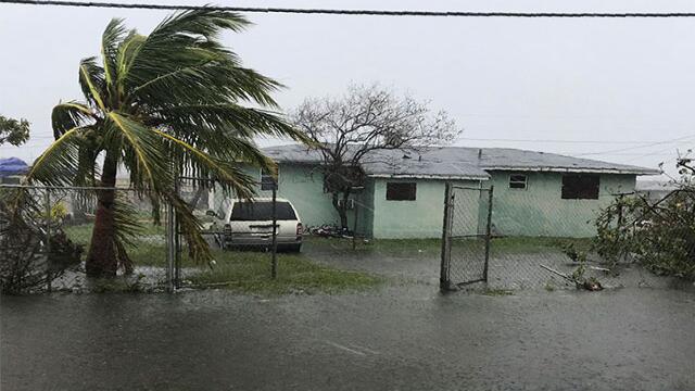Bahamas sufre devastación total por huracán Dorian, mientras Florida celebra no estar en riesgo Bahamas sufre devastación total por huracán Dorian, mientras Florida celebra no estar en riesgo
