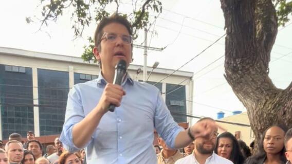 Miguel Uribe (1).jpg Miguel Uribe (1).jpg