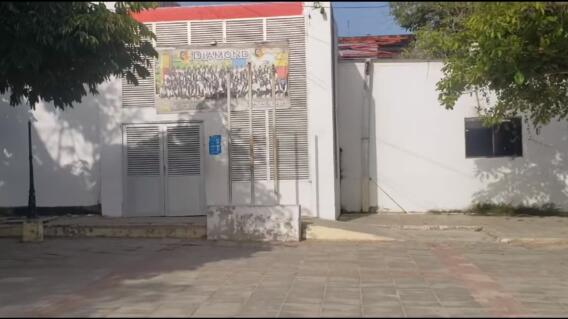 colegio-falso-panfleto.jpg colegio-falso-panfleto.jpg