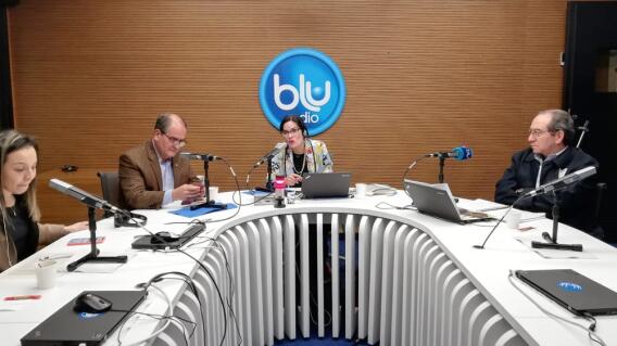 334564_BLU Radio. Mesa BLU / Foto: BLU Radio