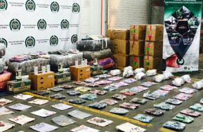 287843_Blu Radio / Autoridades en Cali incautan alrededor de $243 millones en mercancía de contrabando / Cortesía: Policía Cali.