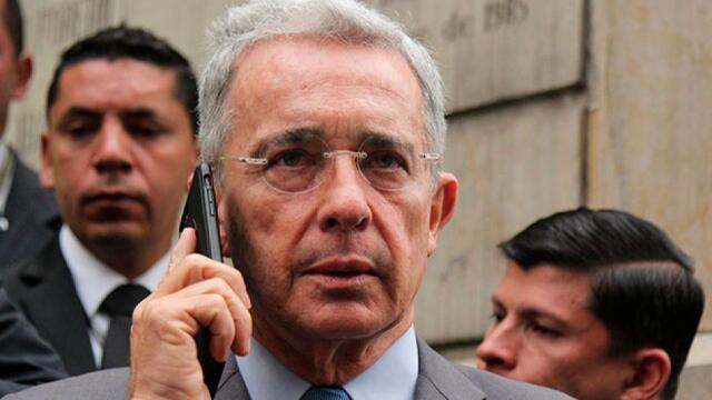 Uribe dice que no votó acuerdos con las FARC por “razones de conciencia”  